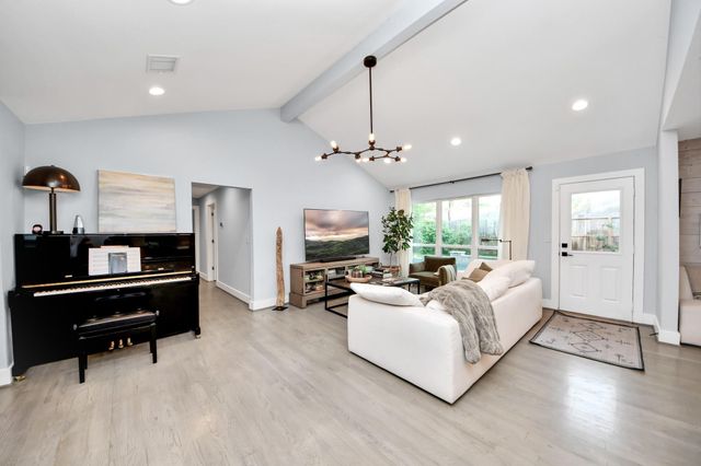 14014 Kingsride Lane, Houston, TX 77079