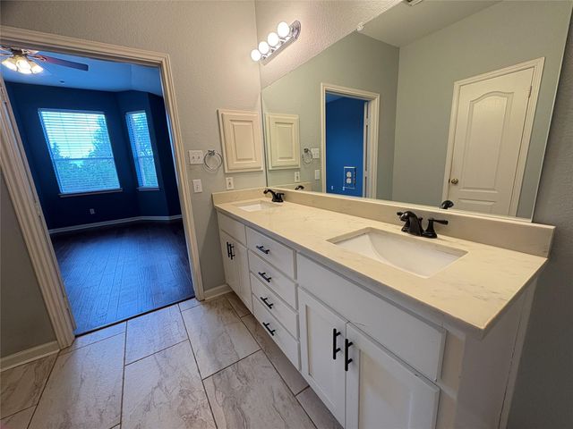 13121 Appaloosa Chase DR, Austin, TX 78732