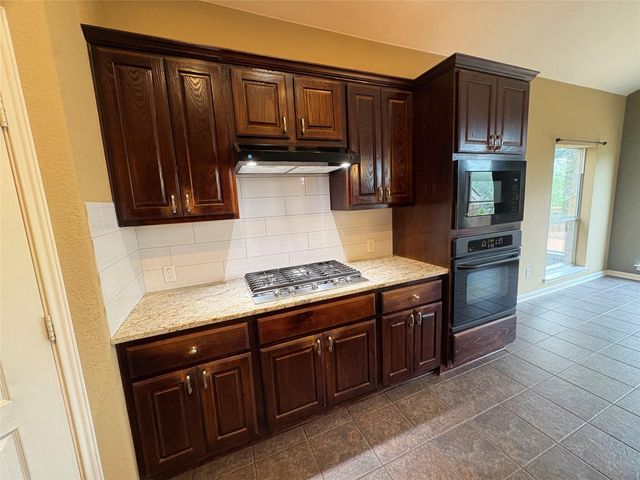 13121 Appaloosa Chase DR, Austin, TX 78732