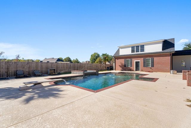 1581 Holcombe Circle, Tyler, TX 75703