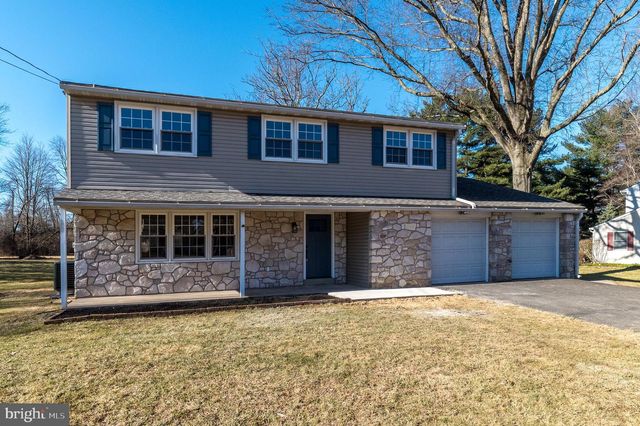 1433 SANDYS LN, North Wales, PA 19454