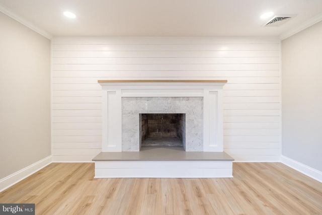 1433 SANDYS LN, North Wales, PA 19454