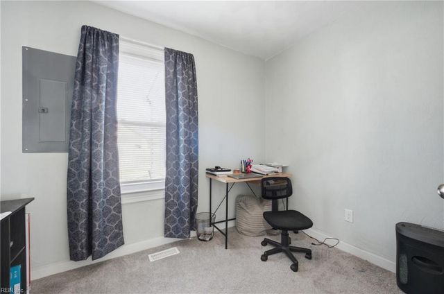 142 Clifton ST, Hampton, VA 23661