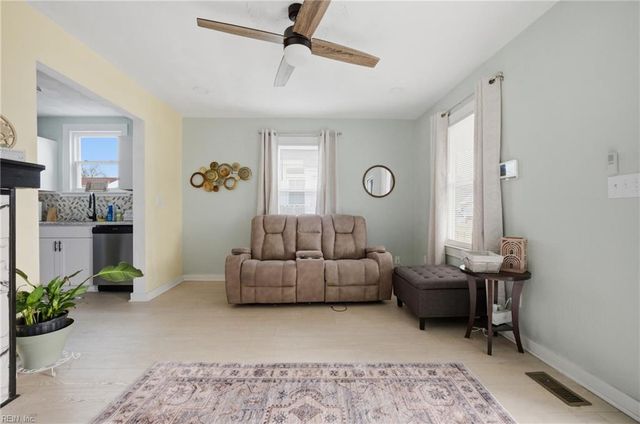 142 Clifton ST, Hampton, VA 23661