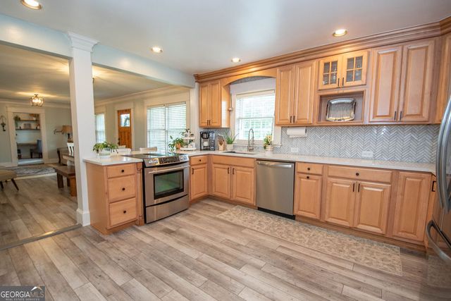 105 Greenfield Circle, Fayetteville, GA 30215