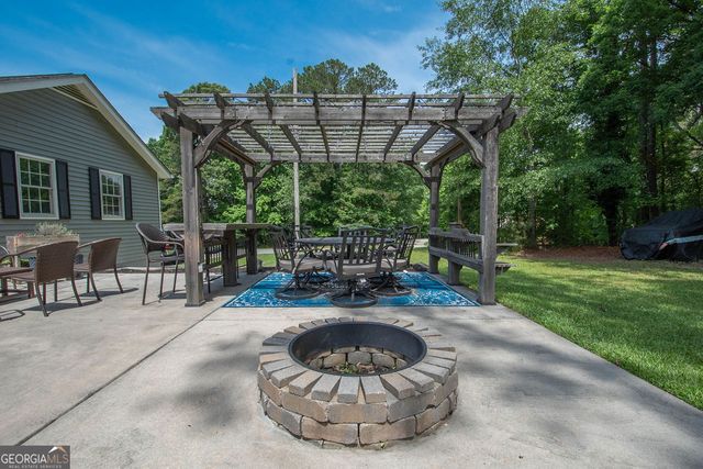 105 Greenfield Circle, Fayetteville, GA 30215