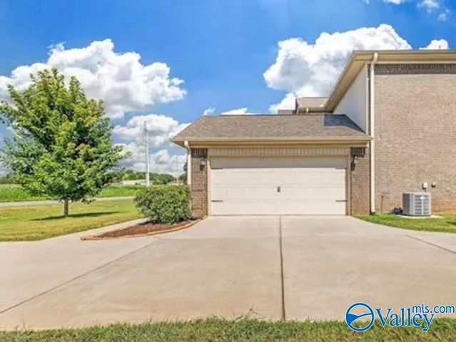 376 Charley Patterson Road, New Market, AL 35761