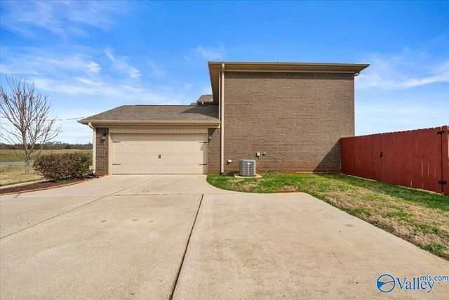 376 Charley Patterson Road, New Market, AL 35761