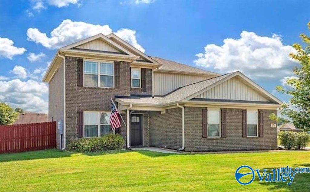 376 Charley Patterson Road, New Market, AL 35761