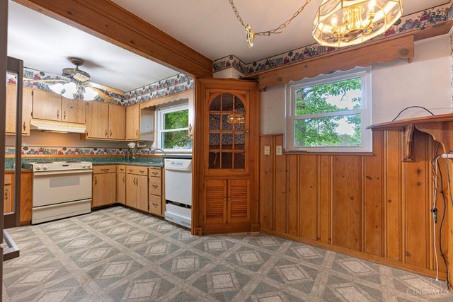 26 Red Bud, Middletown, OH 45042
