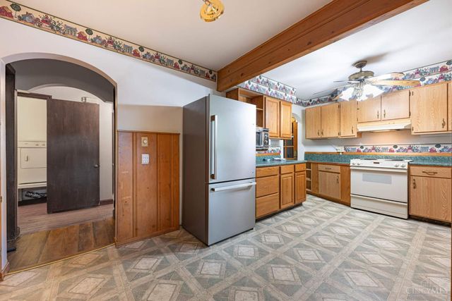 26 Red Bud, Middletown, OH 45042