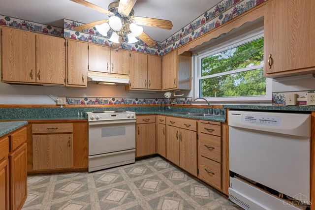 26 Red Bud, Middletown, OH 45042