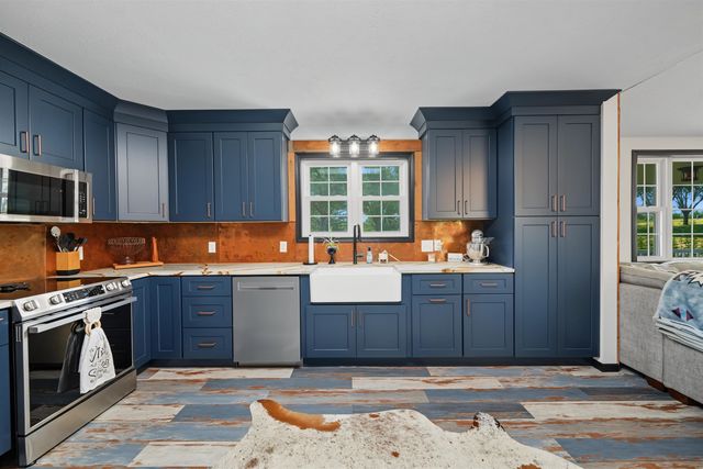 1707 Coronado Rd, Bennington, KS 67422