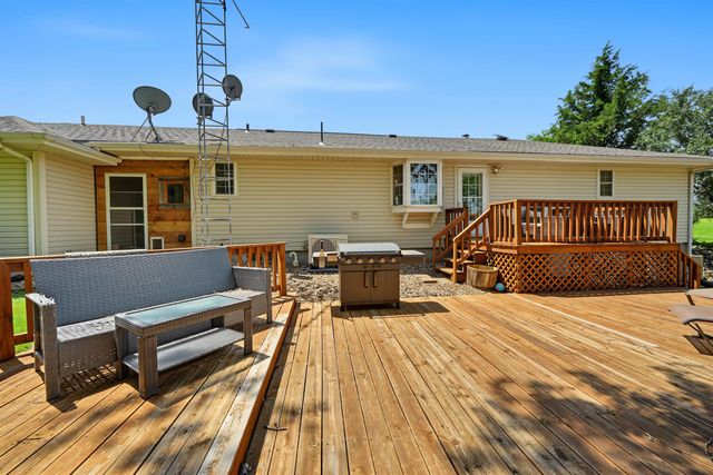 1707 Coronado Rd, Bennington, KS 67422