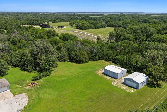 1707 Coronado Rd, Bennington, KS 67422