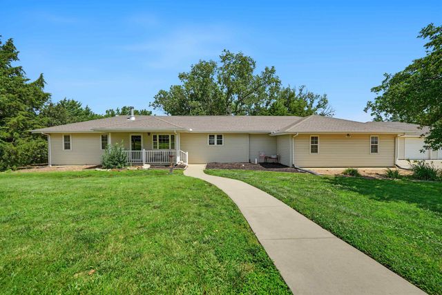 1707 Coronado Rd, Bennington, KS 67422