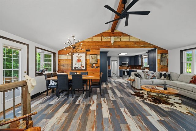 1707 Coronado Rd, Bennington, KS 67422