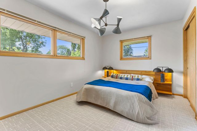 3317 Wendhurst Avenue, Saint Anthony, MN 55418