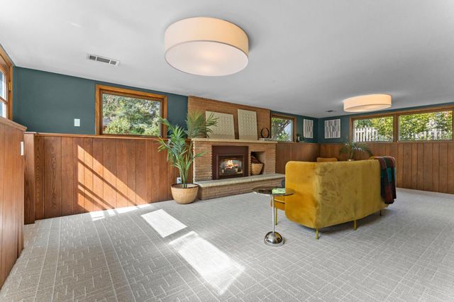 3317 Wendhurst Avenue, Saint Anthony, MN 55418