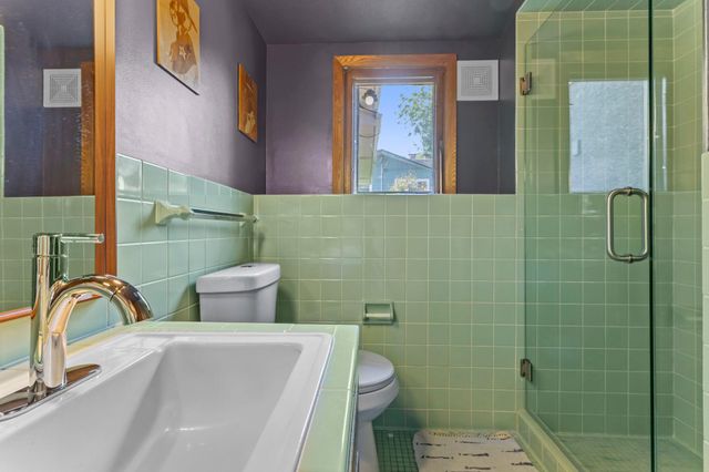 3317 Wendhurst Avenue, Saint Anthony, MN 55418