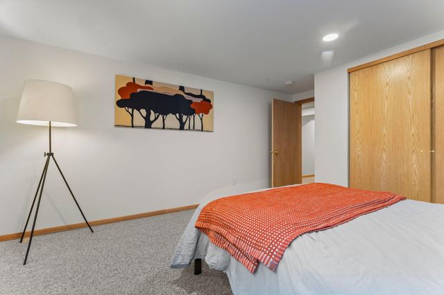 3317 Wendhurst Avenue, Saint Anthony, MN 55418