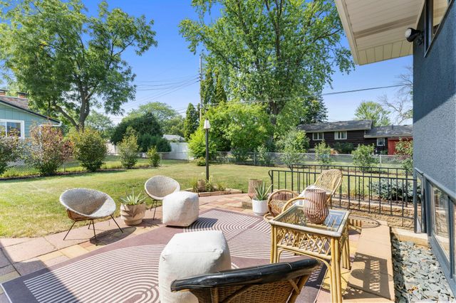 3317 Wendhurst Avenue, Saint Anthony, MN 55418