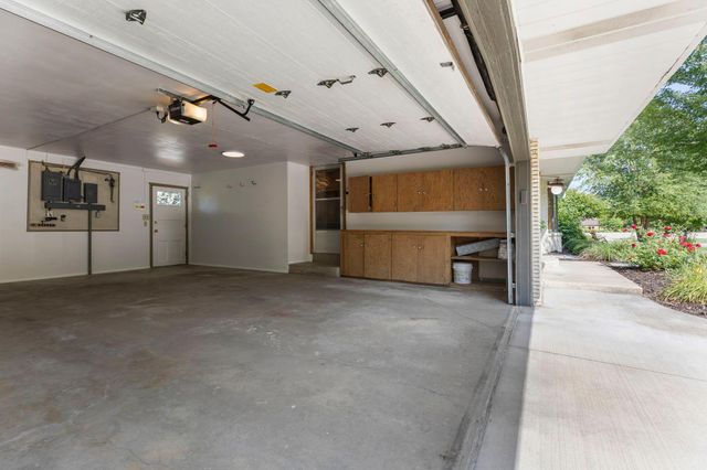 3317 Wendhurst Avenue, Saint Anthony, MN 55418