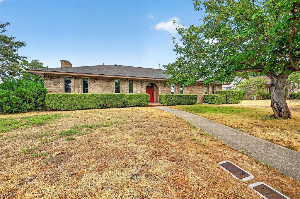 215 Roma Drive, Duncanville, TX 75116 — photo 3