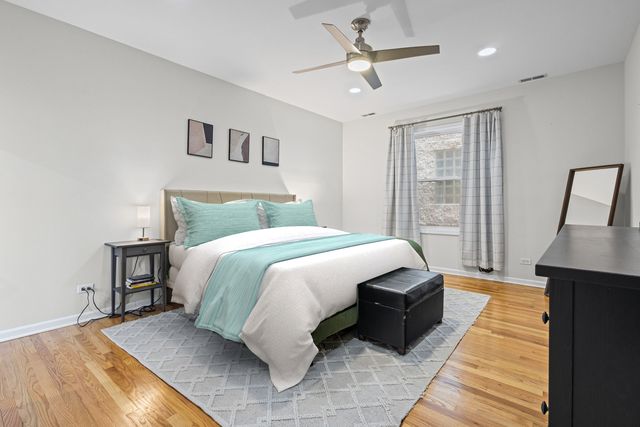 4510 S Greenwood Avenue 2, Chicago, IL 60653