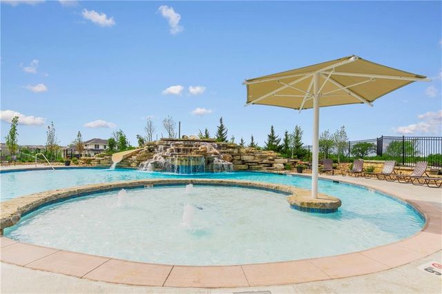 17909 Manor Street, Overland Park, KS 66085