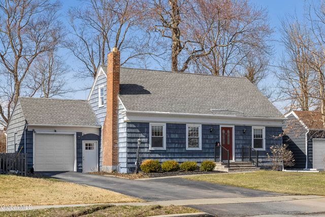 16 John David Lane, Albany, NY 12208