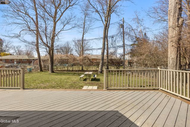 16 John David Lane, Albany, NY 12208