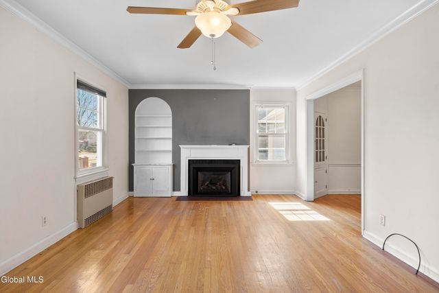 16 John David Lane, Albany, NY 12208