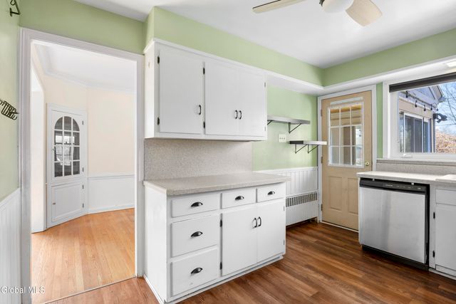 16 John David Lane, Albany, NY 12208