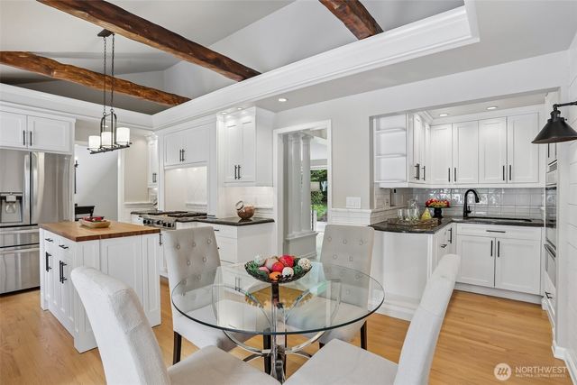 7514 Maltby Road, Woodinville, WA 98072