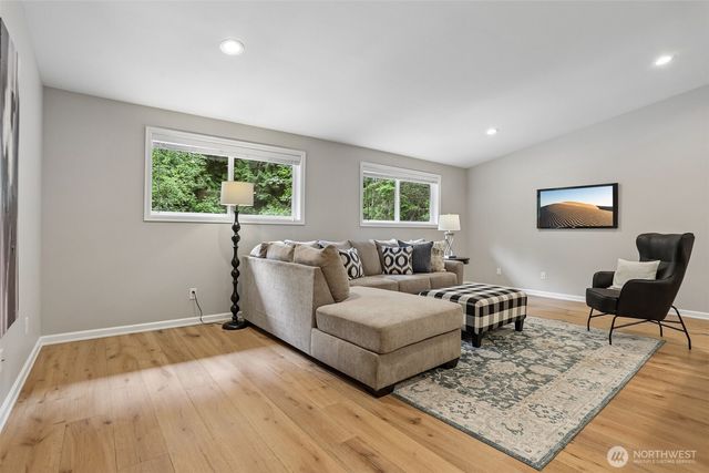7514 Maltby Road, Woodinville, WA 98072
