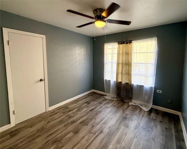 411 Elaine Street, La Marque, TX 77568