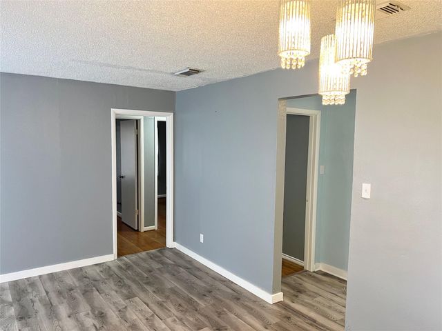 411 Elaine Street, La Marque, TX 77568