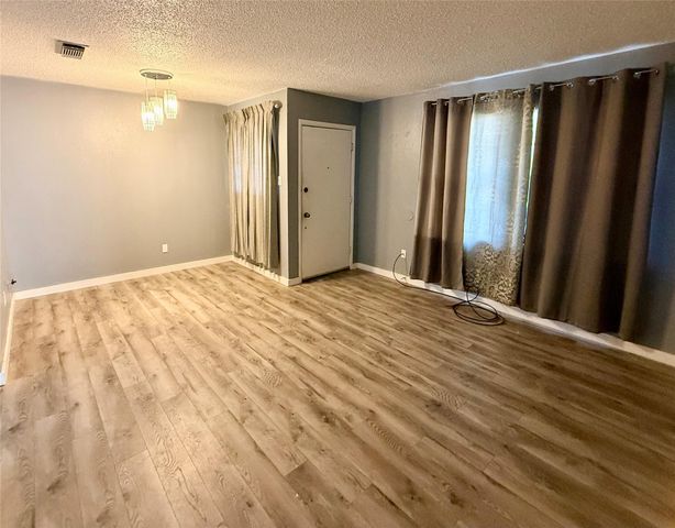 411 Elaine Street, La Marque, TX 77568