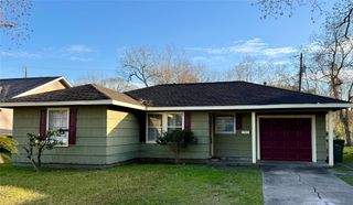 411 Elaine Street, La Marque, TX 77568