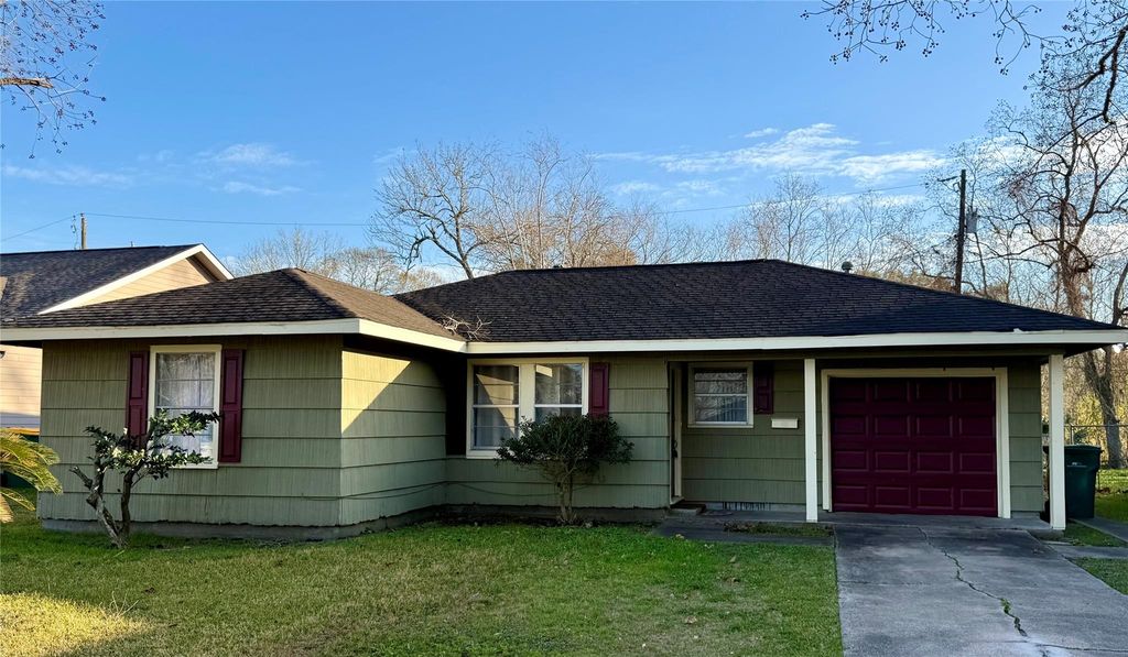 411 Elaine Street, La Marque, TX 77568