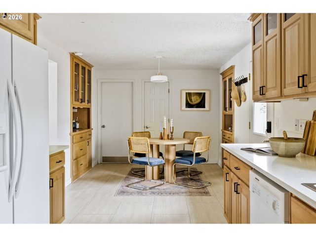 231 Ne 90TH Ave, Portland, OR 97220