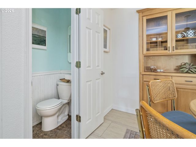 231 Ne 90TH Ave, Portland, OR 97220