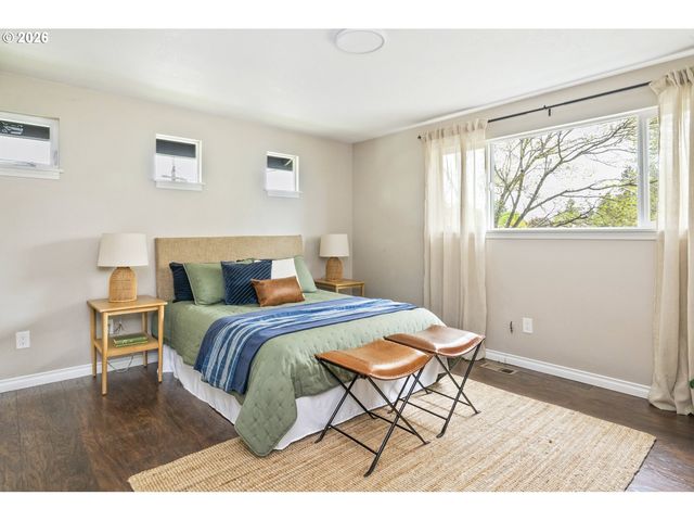 231 Ne 90TH Ave, Portland, OR 97220