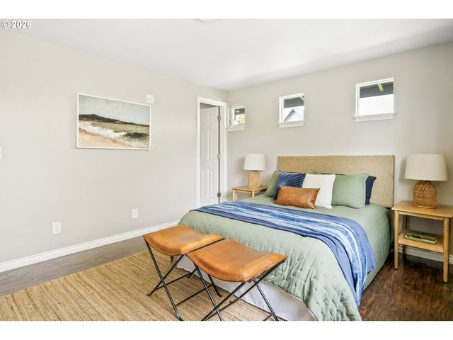 231 Ne 90TH Ave, Portland, OR 97220