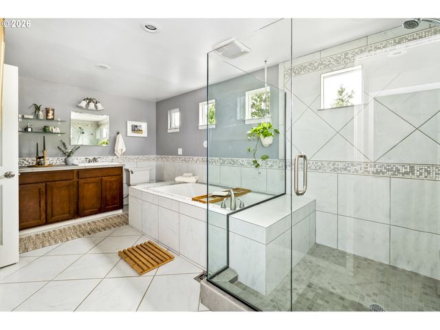 231 Ne 90TH Ave, Portland, OR 97220