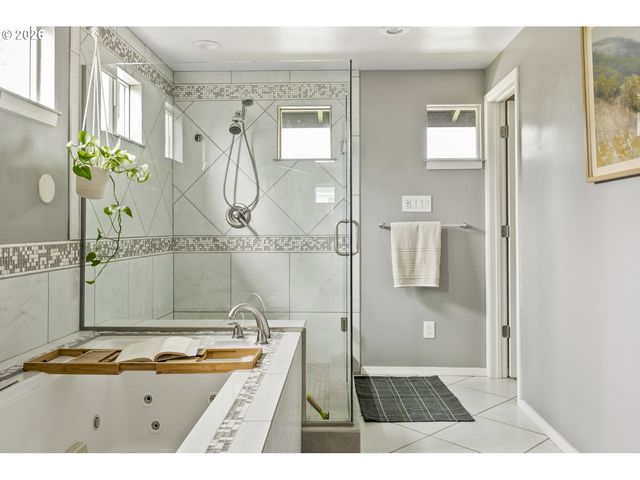 231 Ne 90TH Ave, Portland, OR 97220