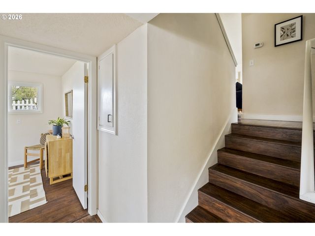 231 Ne 90TH Ave, Portland, OR 97220