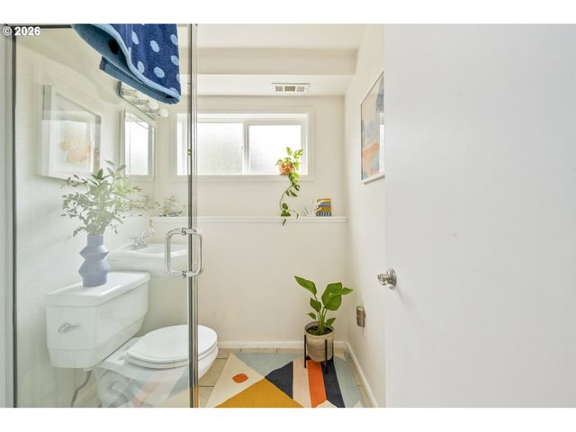 231 Ne 90TH Ave, Portland, OR 97220