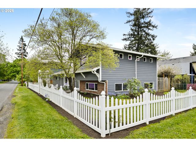 231 Ne 90TH Ave, Portland, OR 97220